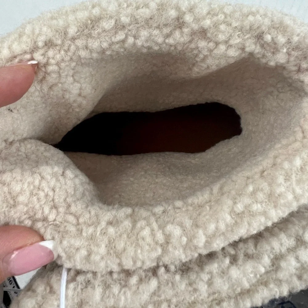 NWT - Universal Thread Birgitte Taupe Winter Boots - Size 11